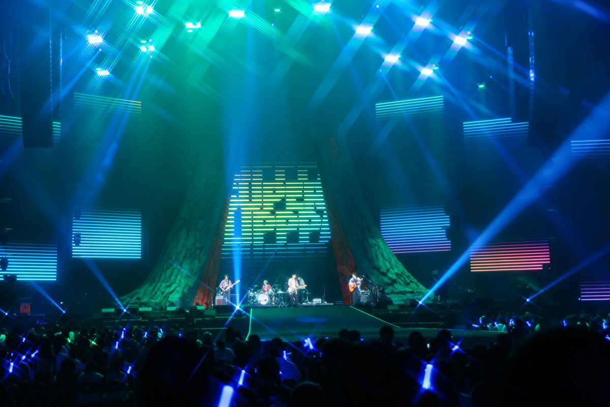 flumpool_STAFF's tweet photo. #超犀利趴13
ありがとうございました!!!

【SET LIST】
2024.8.24.sat

1 two of us
2 ちいさな日々 / 答案永遠不一樣
3 強く儚く / 孤獨
4 証 / 証明
5 HELP / HELP
6 SUMMER LION
7 君に届け

・・・・・・

５年ぶりの台湾ライブでは
4曲を中国語で歌唱させていただきました！

また台湾で必ずお逢いしまょう🤝

🎸#flumpool subscription
https://t.co/w70PenSmQa

#SUPERSLIPPA #スーパースリッパ13
@BINMUSIC_tw