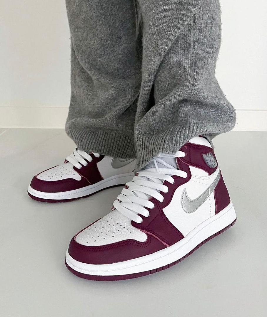 bennyyo_stores's tweet photo. AIR JORDAN 1 RETRO HIGH OG “BORDEAUX”

SIZE | 38 - 46

PRICE | N55,000 https://t.co/9Zyjh1f6TD