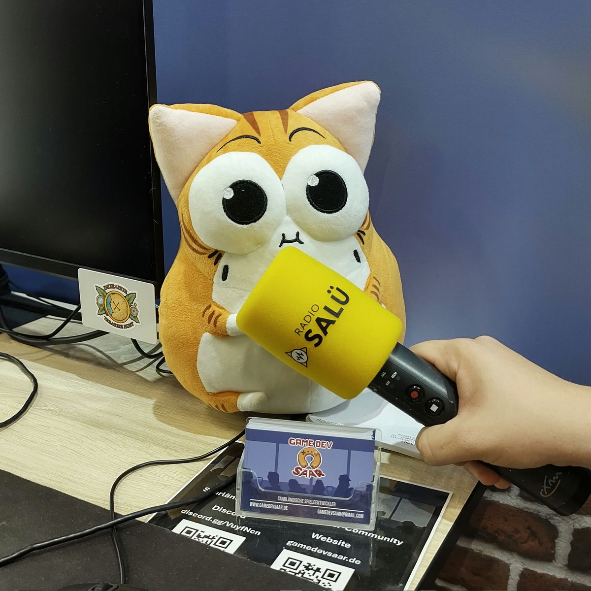 <a href="/tagesschau/">tagesschau</a> <a href="/WDR/">WDR</a> and <a href="/radio_salue/">RADIO SALÜ</a> interviewed the Game Devs from Saarland exhibiting at #gamescom2024 😻
<a href="/RadicalFishGame/">RadicalFishGames</a> <a href="/Debuff_Int/">Debuff Interactive</a>  <a href="/digitales_games/">DigiTales Interactive</a> and the clubies
thanks for having us!