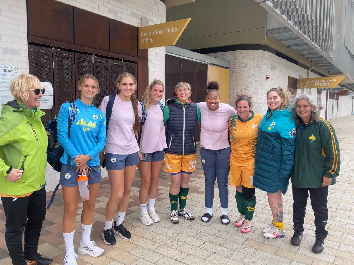 in_reverie's tweet photo. Still undefeated after 7 matches for Australia in our Asian International tournament.
The Man City women stopped by again today!
#greenandgold #teamaustralia #mancity #ausfootball #aussoccer https://t.co/1oAw8gaDv0