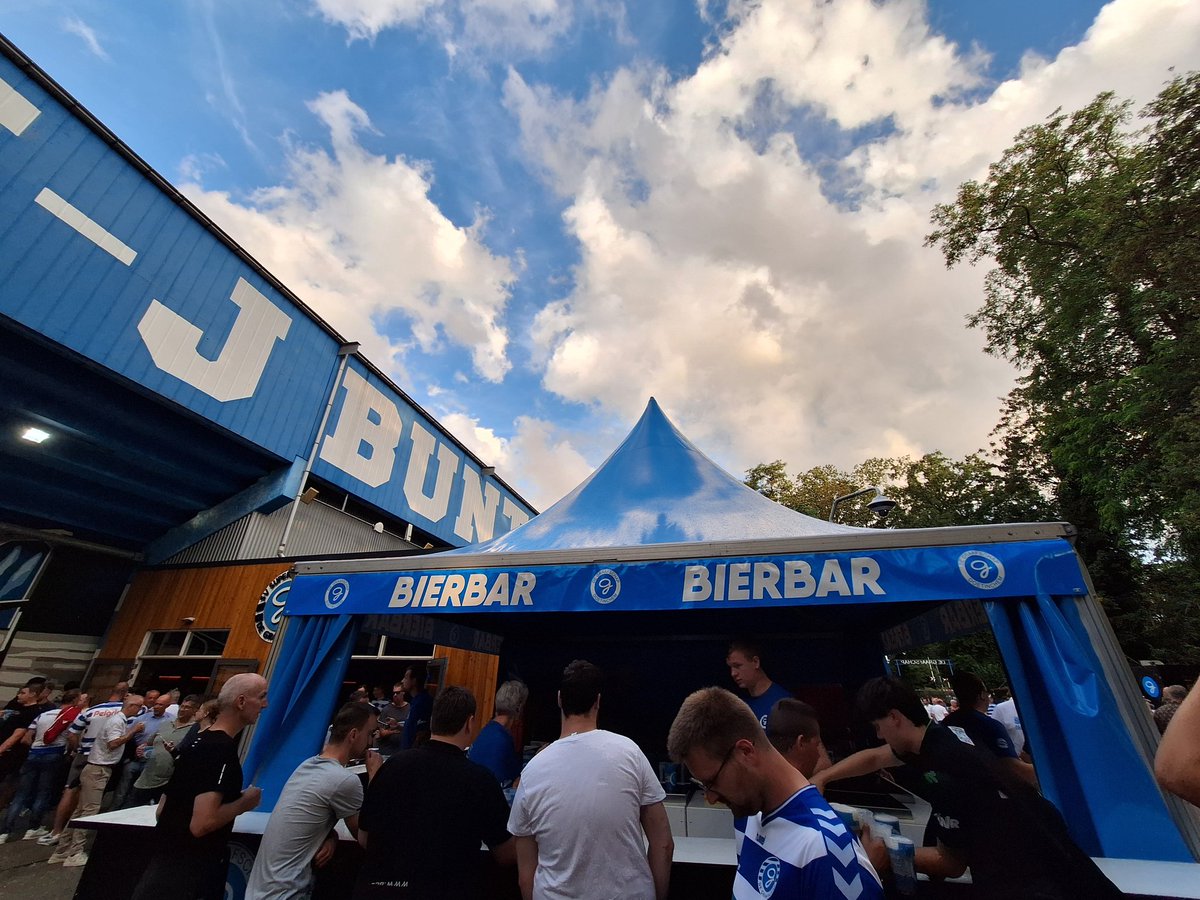 niek92jansen's tweet photo. De Vijverberg, Doetinchem π
De Graafschap kan niet imponeren tegen de beloften van FC Utrecht: 2-2 β½οΈ
Op de valreep zorgt Mimoum Mahi nog voor een punt door een strafschop te benutten.
#GRAutr #DeGraafschap #FCUtrecht #Groundhopping #Groundhoppen https://t.co/j9hdCxcW6s