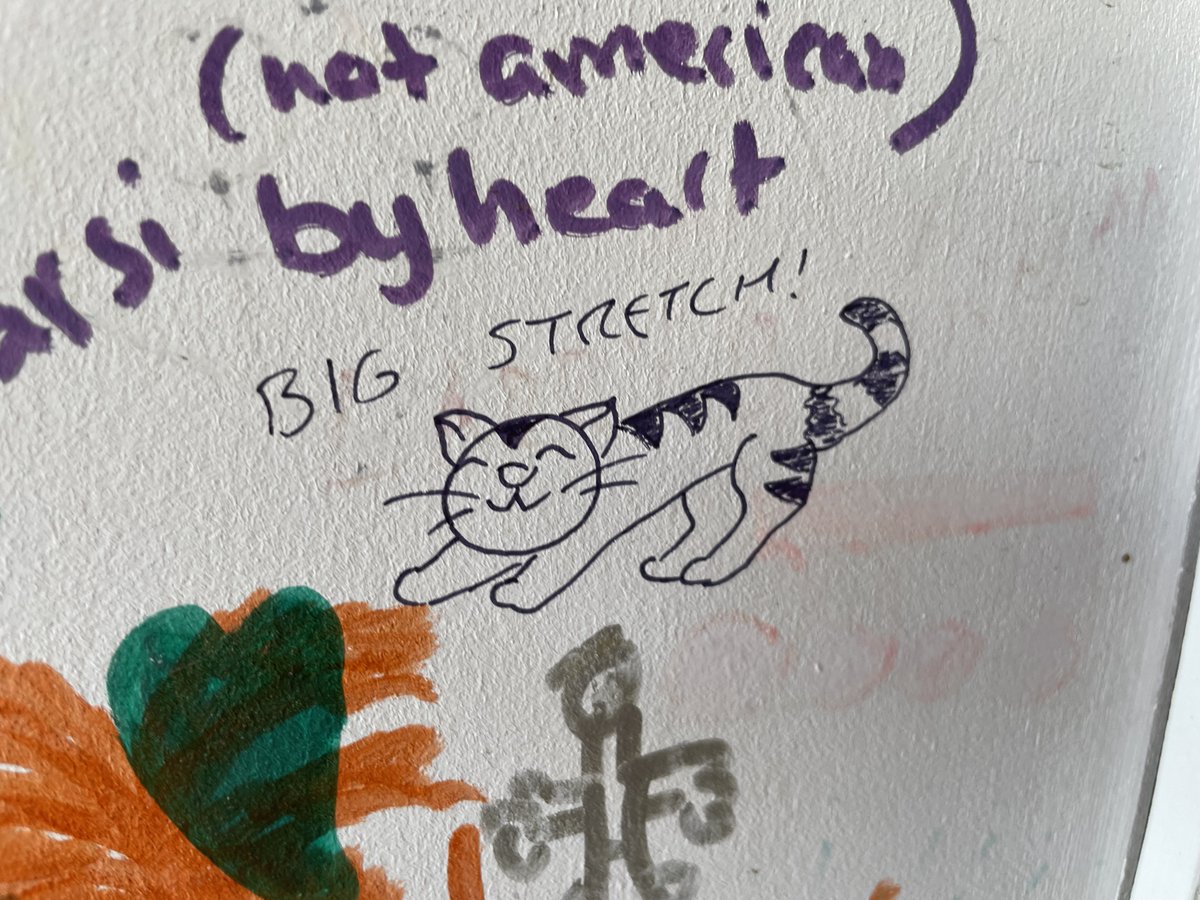 RaichiousMatt's tweet photo. Always keep a sharpie handy.
Never know when you can wall doodle https://t.co/SubyKbldJS