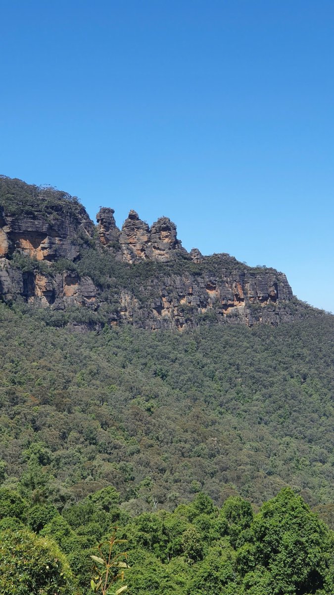 stargazer778899's tweet photo. good weather, good food, good place and the greatest company on earth!
thank you for making me feel like i'm the most happy kid in the world. Love you babe <3
#sydneykid
#homesweethome
#withhim
#katoomba
#bluemountain