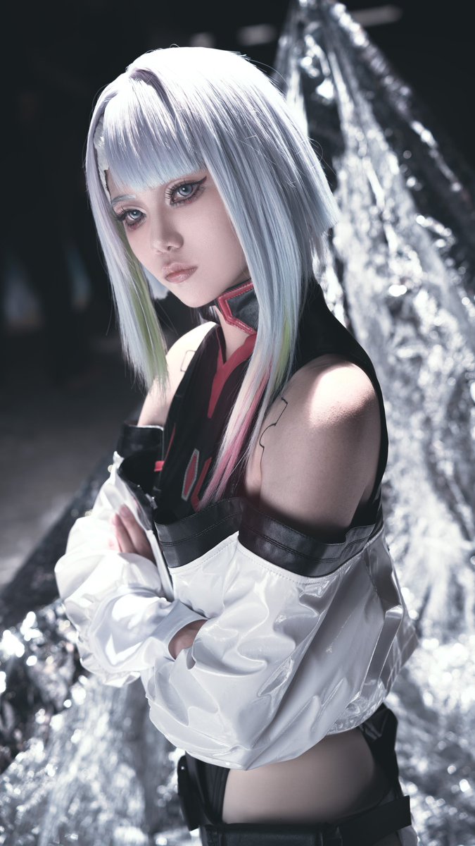 PaFu_0116's tweet photo. "I don’t want you to die…"

摄影：真崎

#Edgerunners #Lucy #Cosplay https://t.co/TEN1OEdjYI