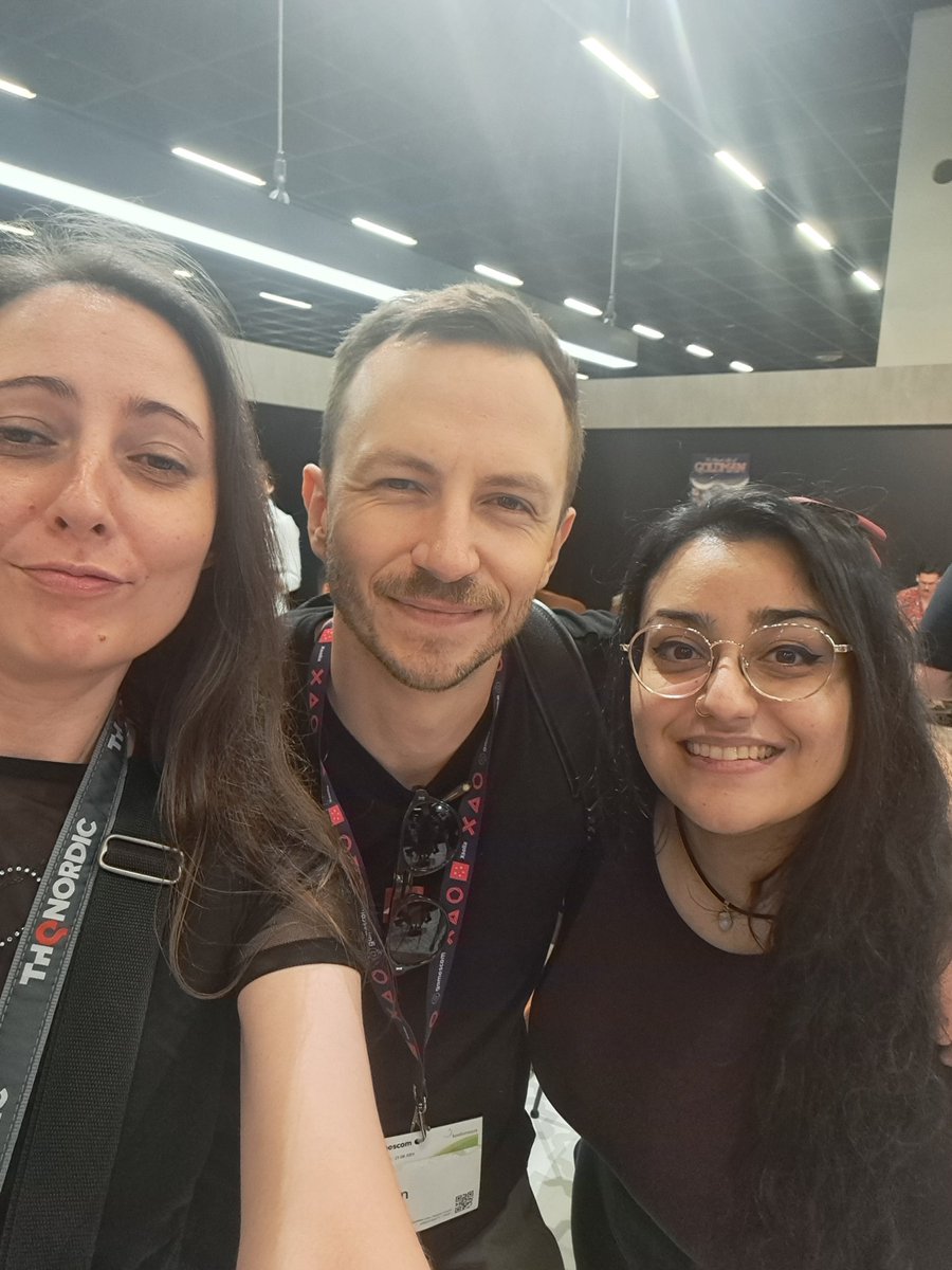 You know who's an absolutely talented sweetheart? I do! <a href="/AlexJordanVO/">Alex Jordan is Jan Dolski in The Alters</a> 🫶 Was so nice to see you again!!

On the right my THQN girl <a href="/__Belva/">Golnaz</a> 🔥