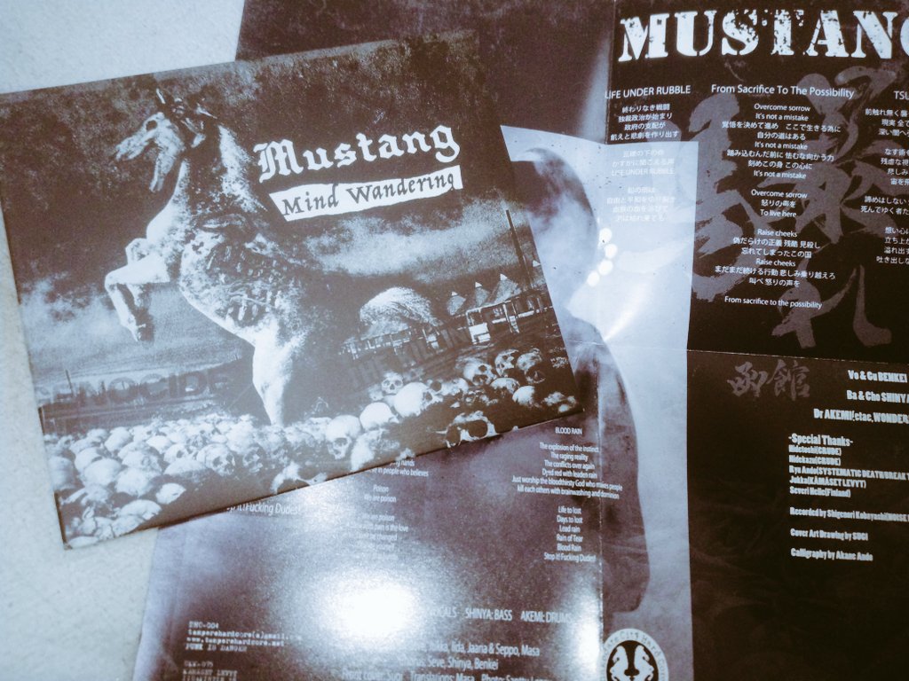 iine_machine_'s tweet photo. 遅ればせながらマスタングのアルバムを購入!
WE LOVE 函館シティーハードコア🖤
#MUSTANG
#CRUDE
#etae
#函館シティーハードコア
#HakodateCityHardCore https://t.co/1Wak710Lip