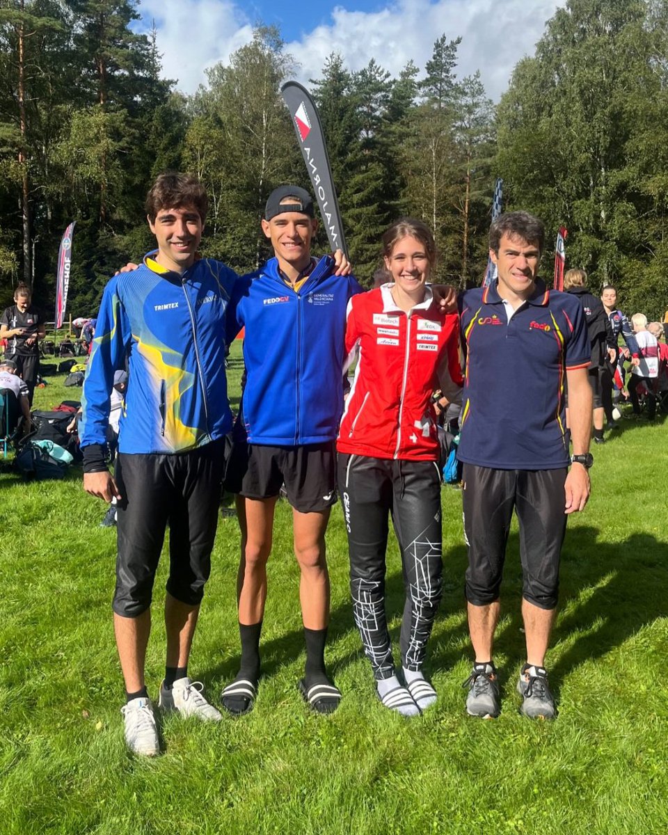 🧭🗺️ PROGRAMA NACIONAL DE TECNIFICACIÓN DEPORTIVA 2024 - CAMPO DE ENTRENAMIENTO 🇸🇪 SUECIA. Organizado por <a href="/fedo_org/">FEDO</a>. 17 al 25 de agosto en Karlsborg.

En la imagen: David de Miguel, Joan Montes, Mónica de Miguel y Roger Casal.

#orienteering #orientación