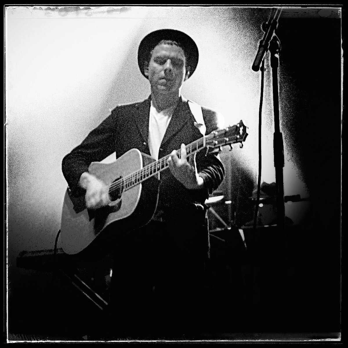 Mary🎸❤️🎞 tweet media