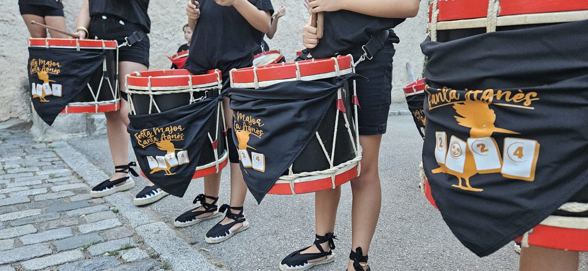 Diables La Roca tweet media
