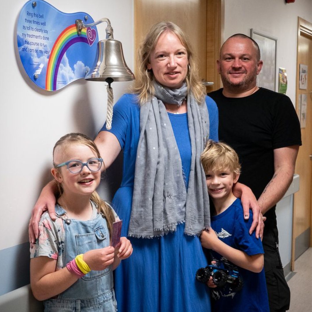 Check out nine-year-old Izzy, who recently celebrated finishing her cancer treatment. 🙌  

After almost eight years providing care for Izzy, the dedicated team at <a href="/WorcsAcuteNHS/">Worcestershire Acute NHS</a> presented her with a special cake to take home after she rang the end of treatment bell.