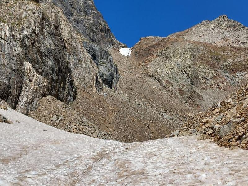 montana_segura's tweet photo. #Posets #canalfonda. Todavía con nieve.
Fotos del 22/8 de #jonsanzguia (😍gracias! 🤗):
Queda nieve en la parte baja y antes del Cdo dl Diente, aunque evitable por terreno rocoso inestable. La parte de abajo tiene un puente de nieve que podría colapsar en cualquier momento. https://t.co/fVayfFmtwX