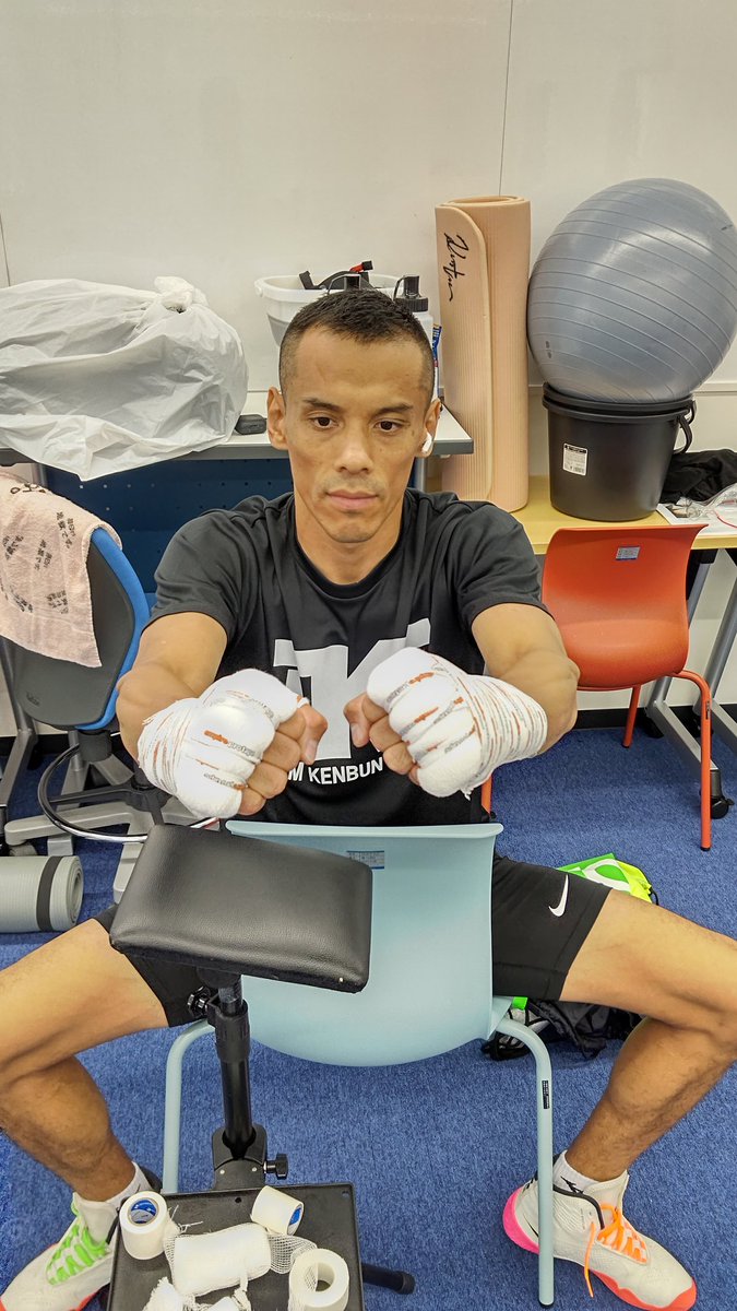 UthusenkanY's tweet photo. #bandage
#handwrap
#handwraping
#cutman
#empireprotape
#mazafight
#Boxing
#TMK
#バンテージ
#バンデージ
#ハンドラップ
#ハンドラッピング
#カットマン
#ボクシング
#健文トーレス https://t.co/epQ7rAsYK2