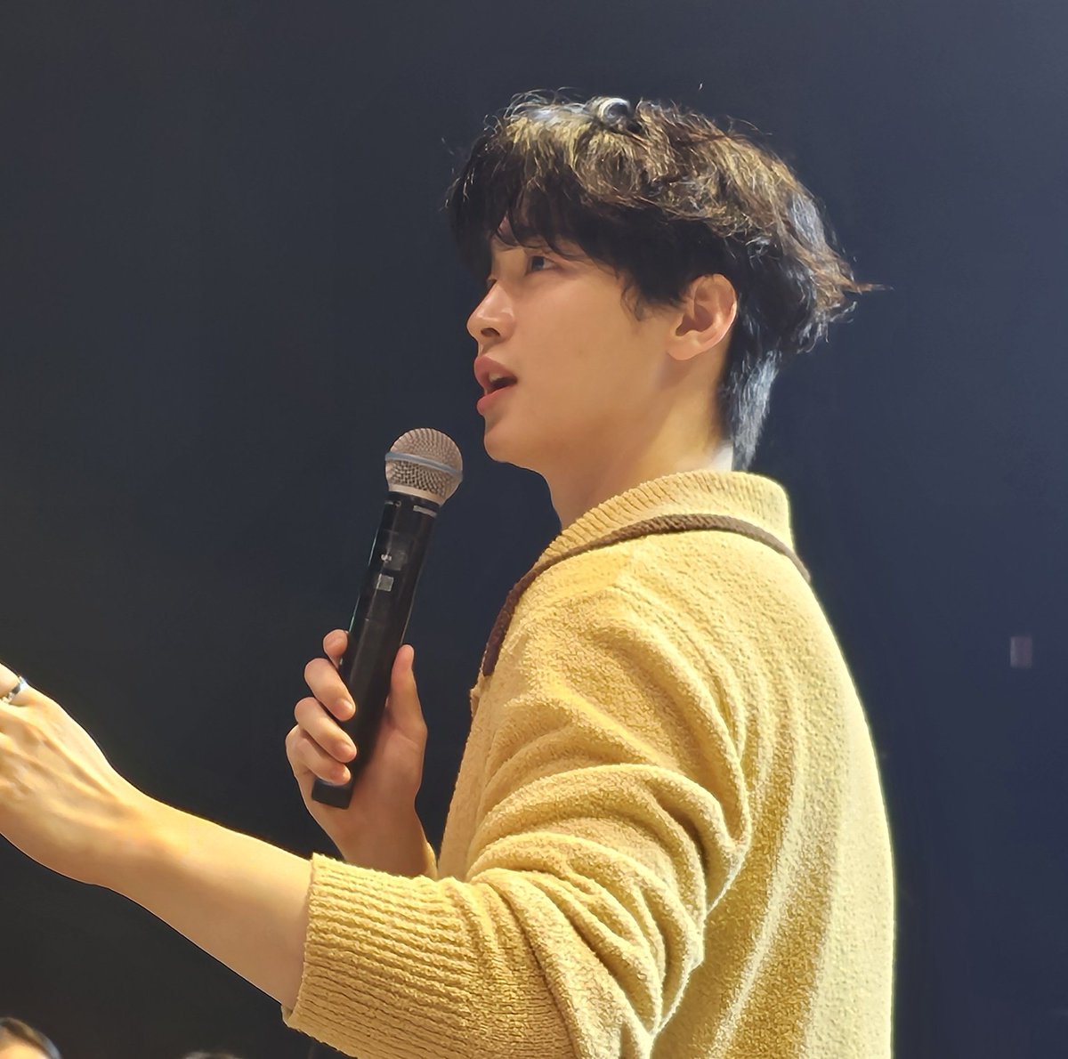 hot25031's tweet photo. 배우님 팬미팅😃🧡 #장동윤 https://t.co/KHl5qKwgjY