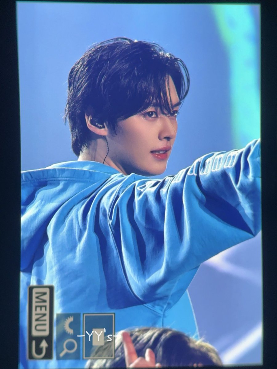 240824 DOMINATE 월드투어

#StrayKids #SKZ #스트레이키즈 #스키즈   #리노 #LeeKnow