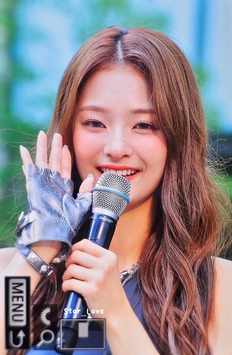 StarLove0601's tweet photo. 240824 미니팬미팅 프리뷰 2
#프로미스나인 #fromis_9 #이나경 #LeeNaGyung https://t.co/gZXqzypAh2