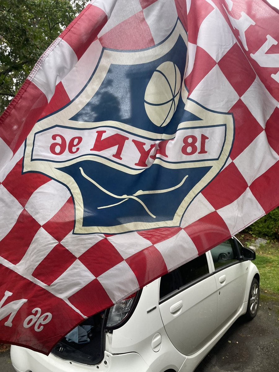 EYtreeide's tweet image. Det er kampdag - det går et sus over byn!! Vinne nå @Lyn1896FK Vi er med dere❤️ Lyn for alltid - alt for Oslo #lyn