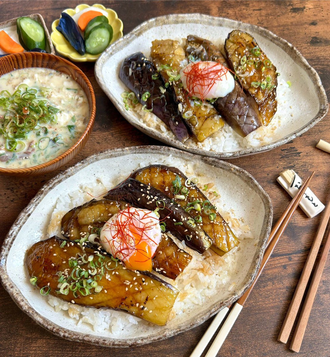 redbeanjam1210's tweet photo. 甘辛いとろとろのなすでご飯がもりもり進む、照りとろナス丼🍆
みんな好きでよく食卓に上ります🍚 https://t.co/OHgWfdeJj1