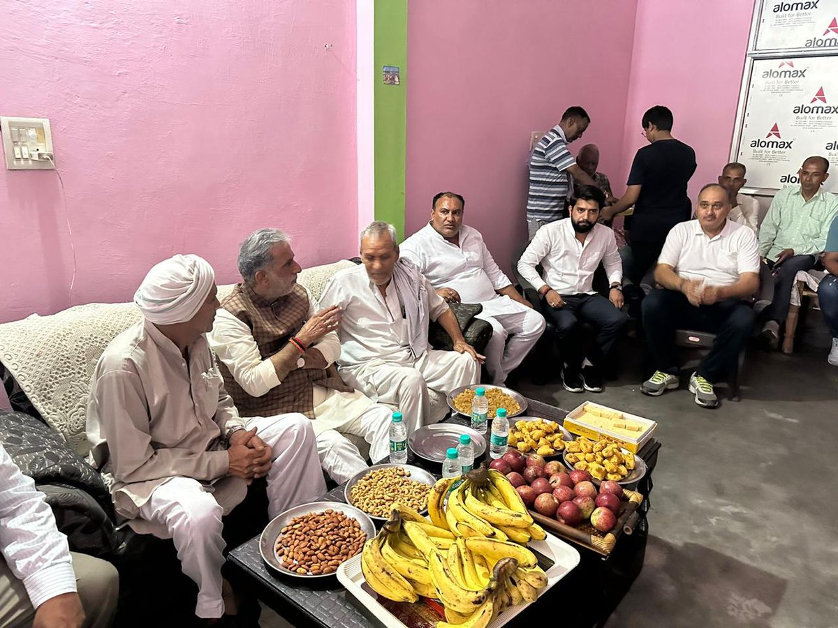 KPGBJP's tweet photo. आज बूथ संपर्क अभियान के अंतर्गत पृथला विधानसभा में विभिन्न बूथों पर कार्यकर्ताओं के साथ बैठक कर आगामी चुनावों की तैयारियों पर विस्तृत चर्चा की। सभी कार्यकर्ताओं ने अपने-अपने बूथ की जीत का भरोसा दिलाया है। यह समर्पण और एकजुटता ही हमारे विजय का आधार बनेगी। https://t.co/BMb2B2cbht