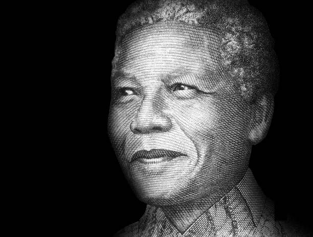 العبيد فقط من يطلبون الحرية
أما الأحرار فيصنعونها 

(نيلسون مانديلا - Nelson Mandela)