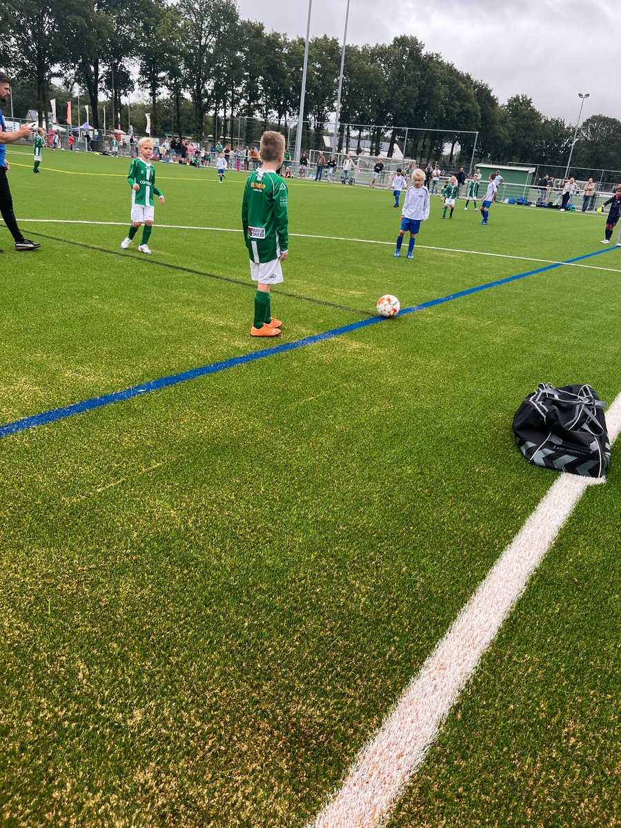 ToernooiVVOG's tweet photo. Het allinq jeugdtoernooi bij vvog in beeld

@VVOGzat https://t.co/Nebs1LQmPu