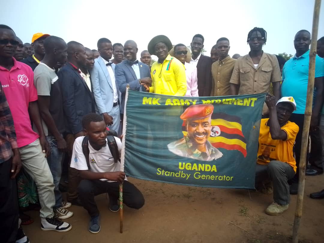 "Gen. <a href="/mkainerugaba/">Muhoozi Kainerugaba</a> believes that it's our responsibility to love each other, serve Uganda diligently, fight corruption &amp; work hard towards devpt &amp; good governance" said Hon. <a href="/Mapenduzi_Ojara/">Mapenduzi</a> during Pakwach District Youth Day Celebration held on 23rd Aug 2024.
<a href="/DaudiKabanda/">Daudi Kabanda</a>