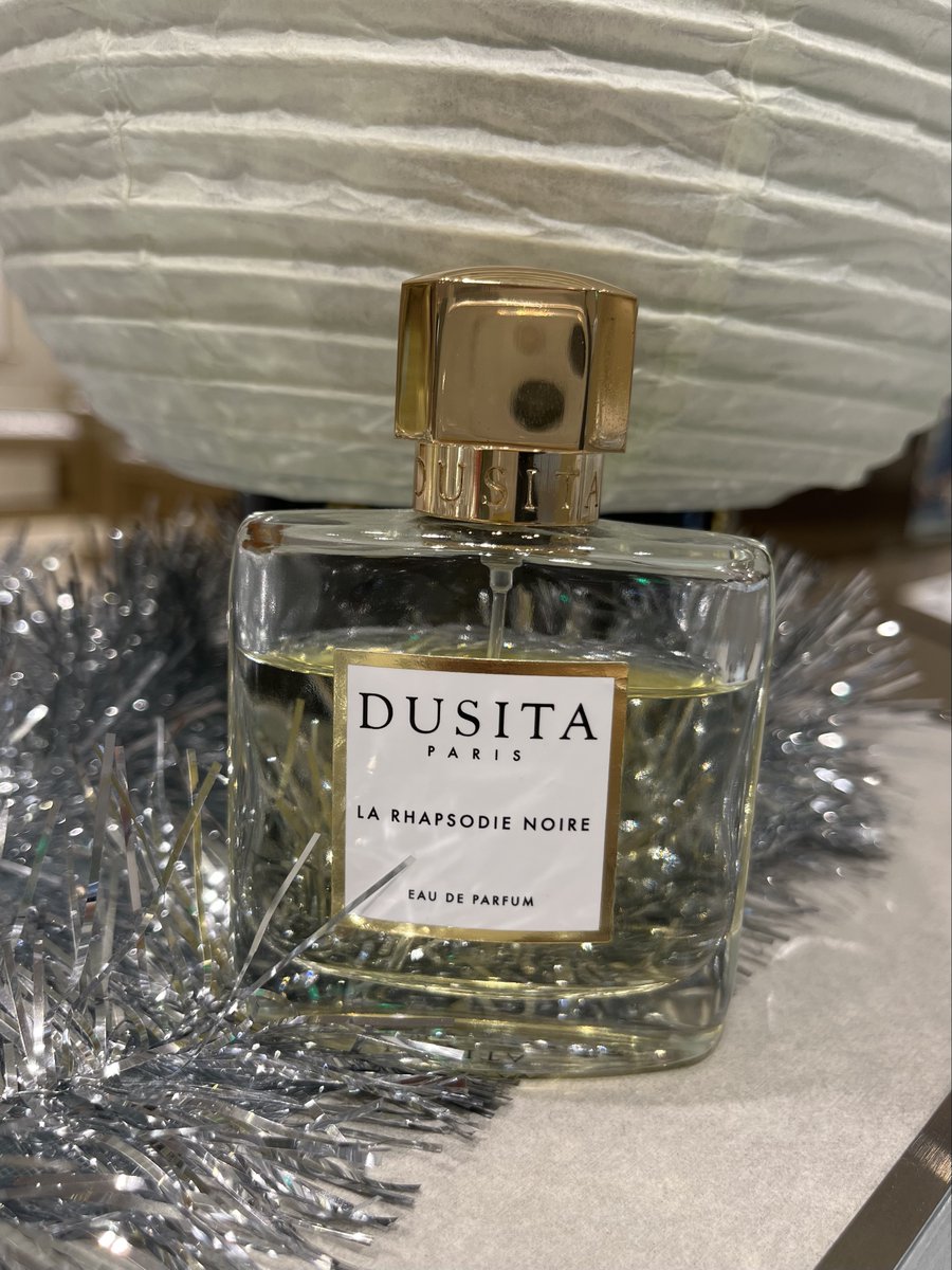 Dusita｜ラ ラプソディ ノワール それは人々の香りの狂詩曲