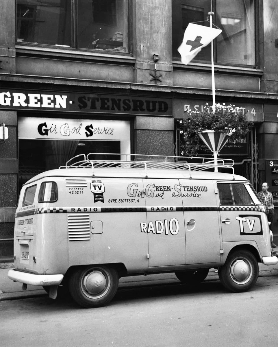 Volkswagen4ever's tweet photo. #throwaback #vw #volkswagen #radio #weekendfun https://t.co/mrL0zytcB7
