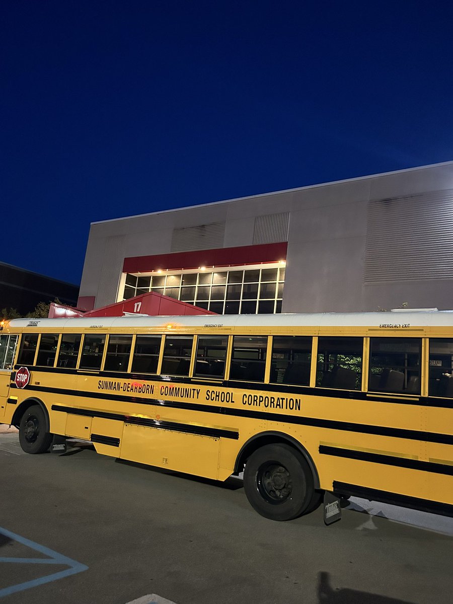 ECHS students are competing all over the state today. Let’s go! Good luck to cross country, volleyball, golf, boys and girls soccer, band and JV football. Safe travels! #watchsunmandearborn