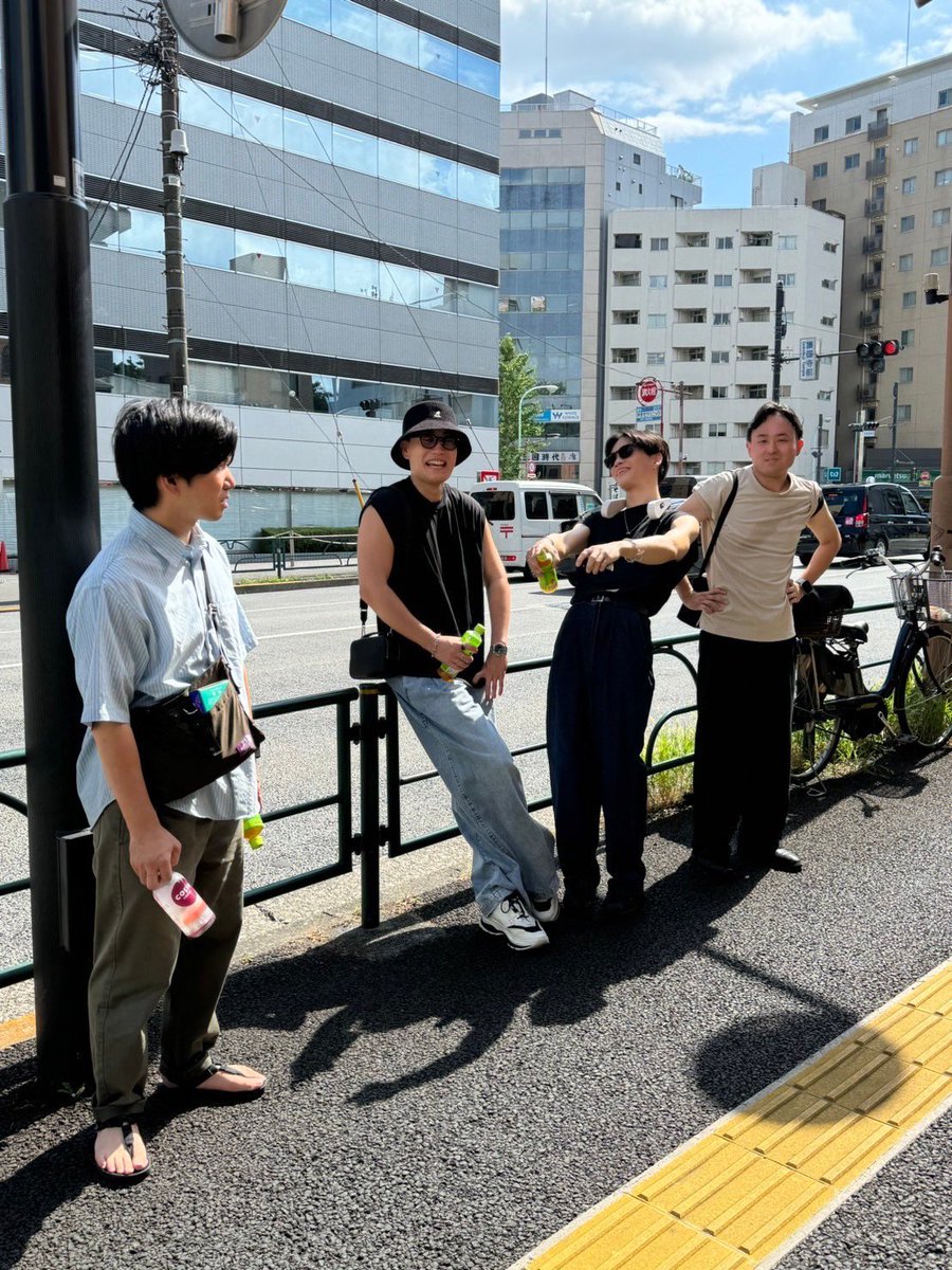 theskajunctions's tweet photo. 今日はみんなで浩崇のお墓参りに行って来ました！暑かったけど、雨には降られずいい天気でよかった🌻
#theskajunctions #スカジャン https://t.co/Zjr1kDcm1J