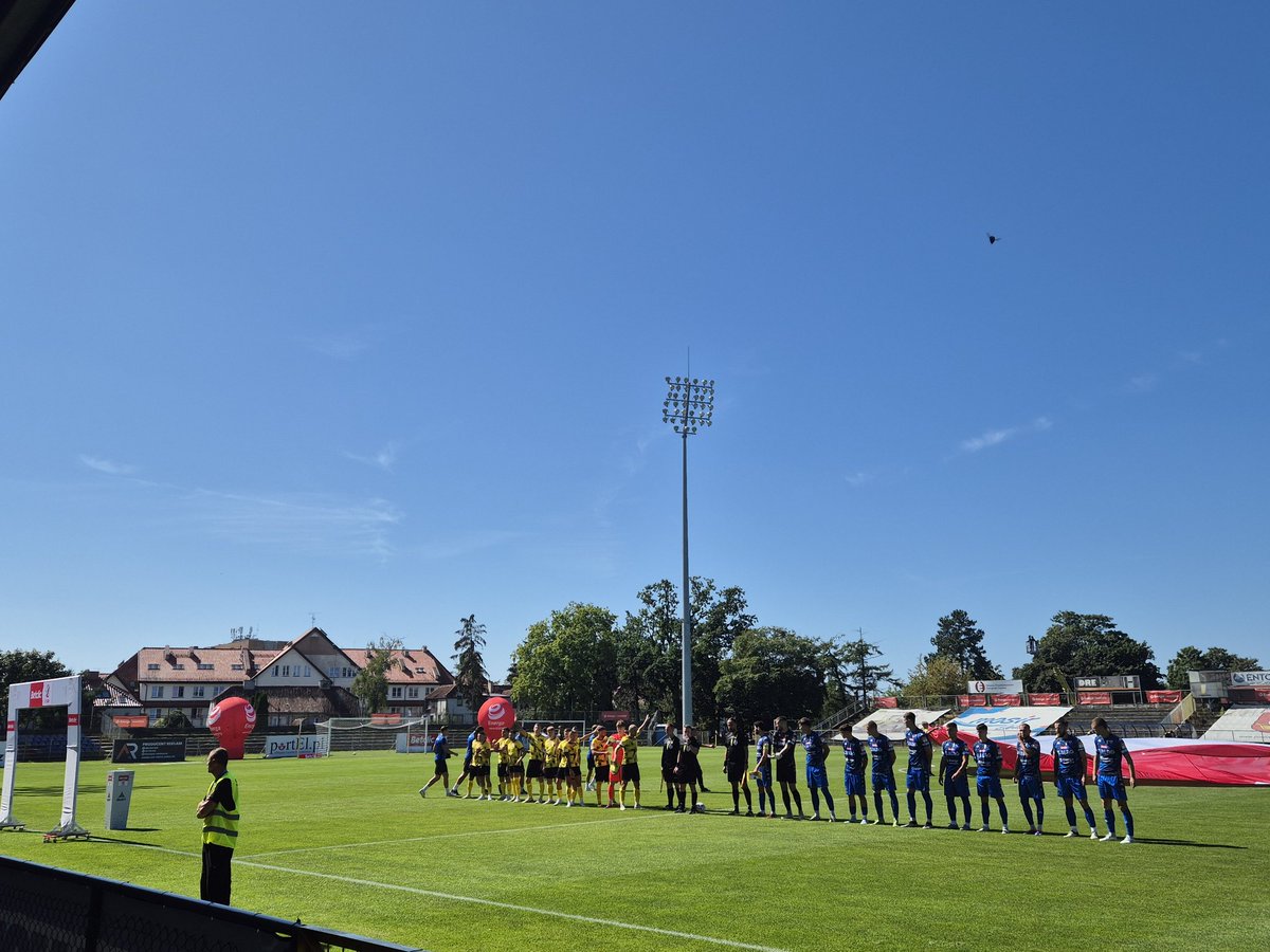 szalewarszawa's tweet photo. rozpoczynamy kolejny sezon wyjazdowy @i_twoja i Twoja Piłka . @ZKSOlimpia  vs @wieczysta Kraków. https://t.co/TjrSC1jKMc