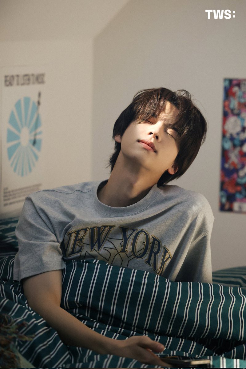Ticket_Mini_'s tweet photo. 나는 흑발이 조와 ㅋㅋ https://t.co/spgHo8FBaI