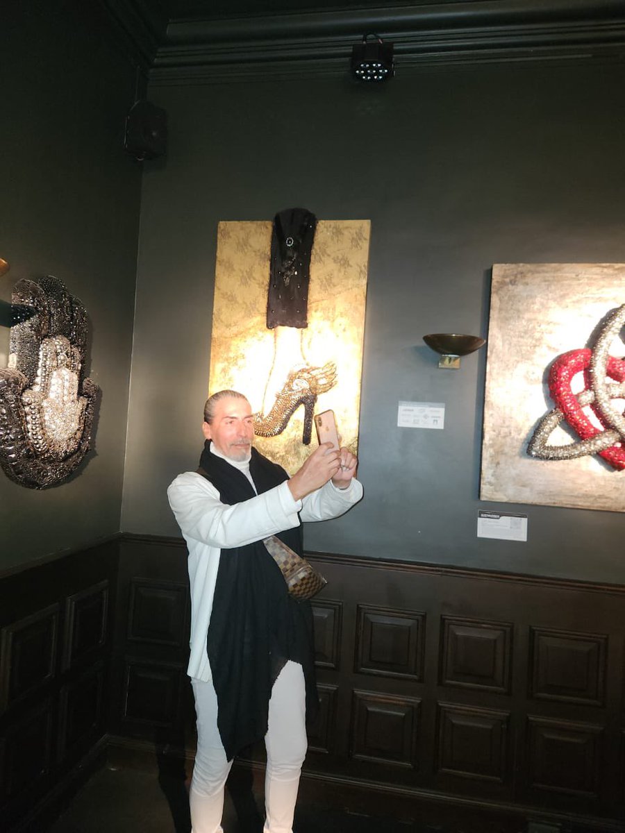 Muestra Ser de Ezequiel Wasserman