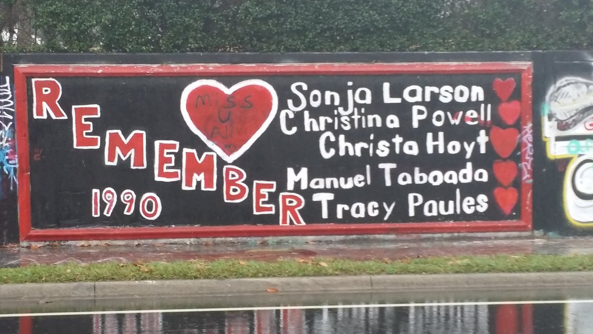 tsandg8r's tweet image. Hey @UF Gators... as we eagerly await @GatorsFB next week, can ya take a moment to remember the heartbreaking events that started this day, back in 1990, even if you weren't around. 
#ForThemForever😪🐊