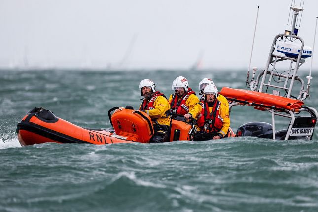 On Tuesday Lymington Lifeboat launched to the aid of a 21ft motorboat drifting towards the Shingle Bank in an ebbing tide and strong wind. The casualty was successfully towed to safety. We remind all water users that lifejackets are useless unless worn.
