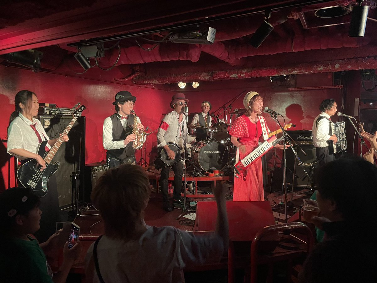 poo2310's tweet photo. 昨日のキンコブ〜♪②

#THE CABE$
#the Samemugs
#麦酒楽団
#森クリスタル
#BRAINSCORE.PK
#WataruKatoo
#せんむ。
#Beer Paradice
#KINGCOBRA https://t.co/otMlvGSZBH
