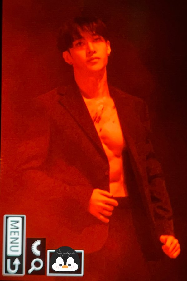 BANGCHAN SOLO STAGE ALL FANCAMS I CAN FIND
- an insane thread for my own sanity