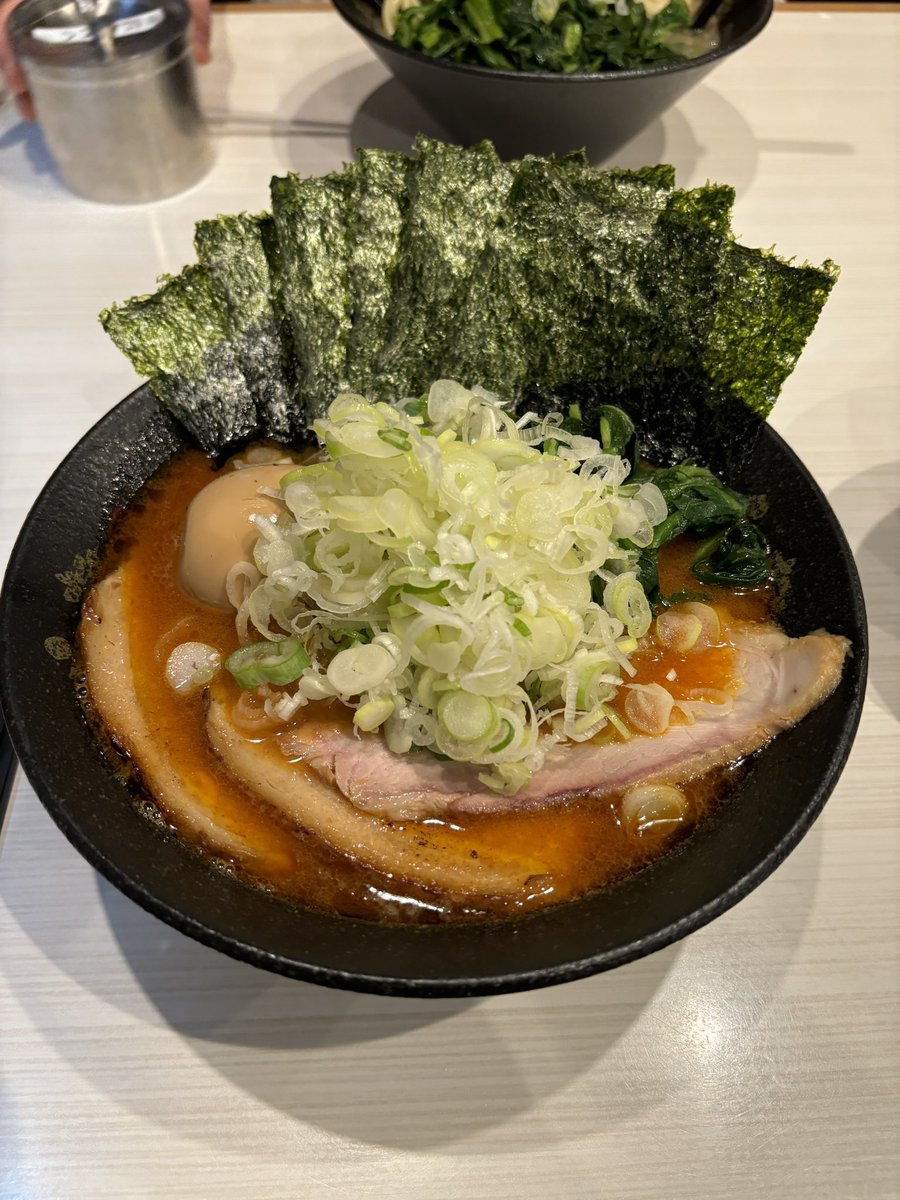 bakaphard's tweet photo. 東京で夕飯済まそうと思ったけど文蔵食べたくなって文蔵なう https://t.co/S9DF33myEj