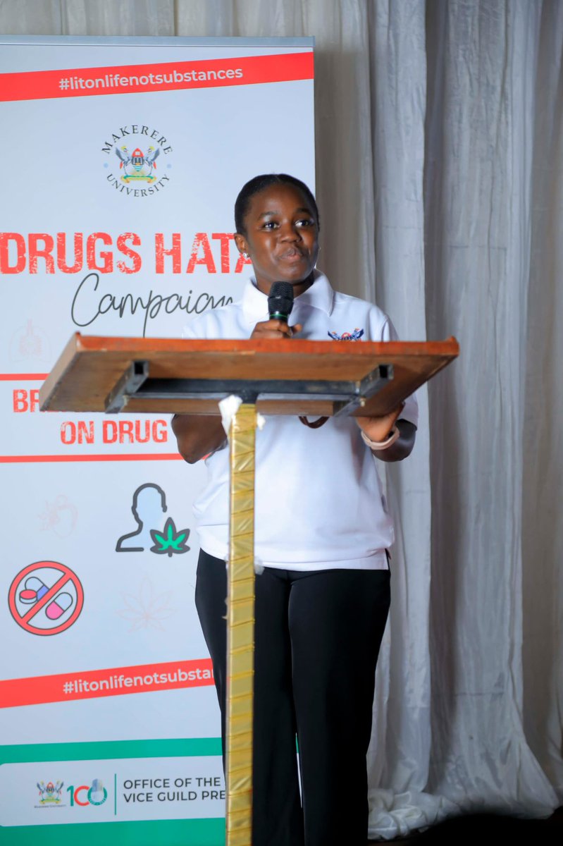 Ainedoreen256's tweet image. Previlaged to take part in the Drugs Hatari Campaign under the initiative of Her Excellency @the_serunjogi. Thank you for enlighting the youth that we can overcome drug addiction🙏
@Makerere
@MakGuild
#litonlifenotsubstances
#Overcomeaddiction
#Besafe