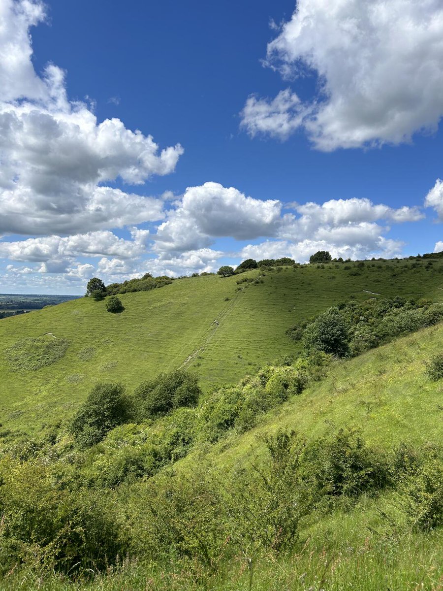 Take in the breathtaking skyline and the endless beauty of this stunning location.📸#nature #photograph