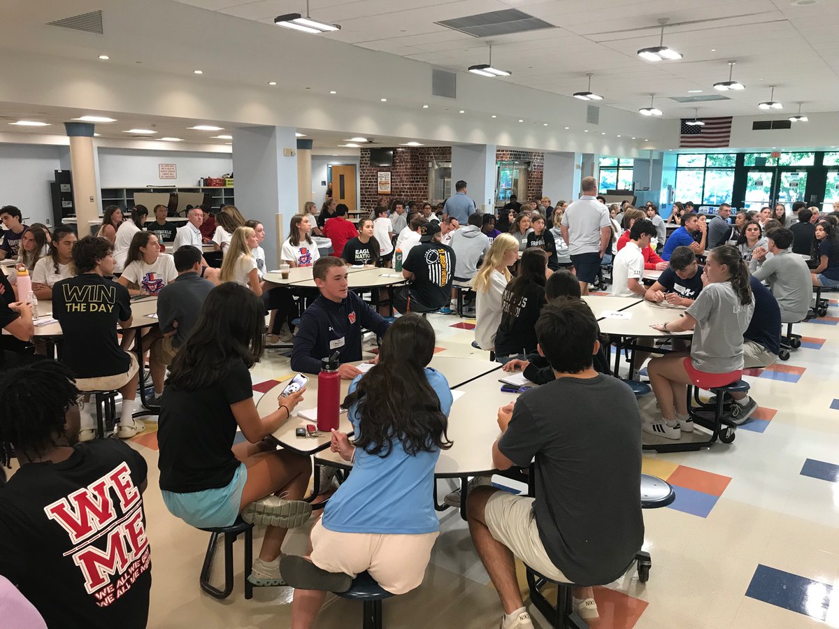 We are proud to have this outstanding group of student athletes represent Norwalk High at the FCIAC Student Leadership Conference! #bearpride #fciac