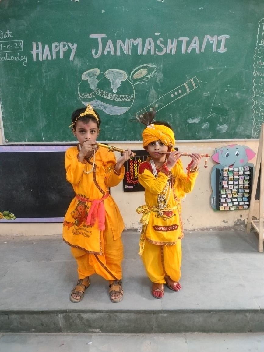 sbvno2_1925402's tweet photo. Celebration of Shri Krishna janmashtami in our school https://t.co/MKAHp2P5OW