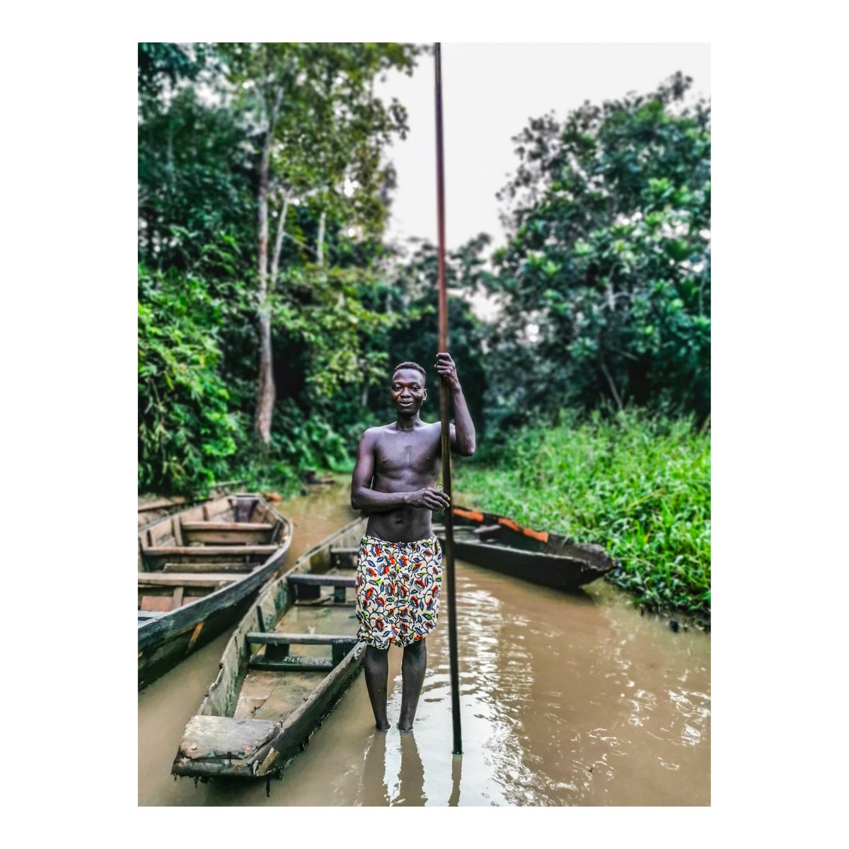 Au Cœur de la Forêt de Lokoli, l’Attente Silencieuse d’un Passeur.

Dans les profondeurs de la forêt marécageuse de Lokoli, un lieu où le temps semble suspendu, un jeune homme nommé Gbèkpo attend patiemment. #visitelebenin #benin #bénin  #brandingafrica #lokoli 
©️Yanick Folly,🇧🇯