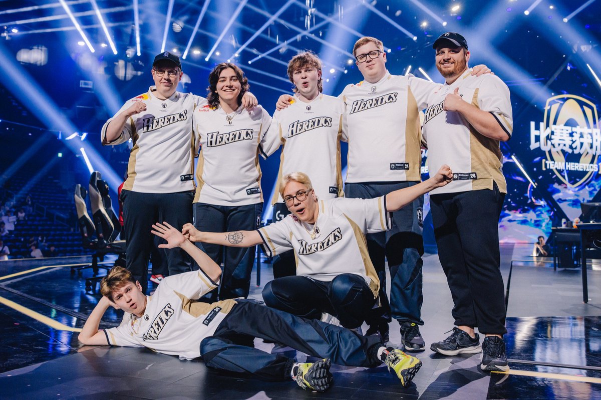 🏆 WE ARE IN CHAMPIONS GRAND FINALS 🏆

Los Niños took revenge against <a href="/LeviatanGG/">LEVIATAN</a> with a solid 3-1.

Tomorrow we will face <a href="/EDG_Edward/">Edward Gaming</a> to decide which is the best team in the world.

#VamosHeretics