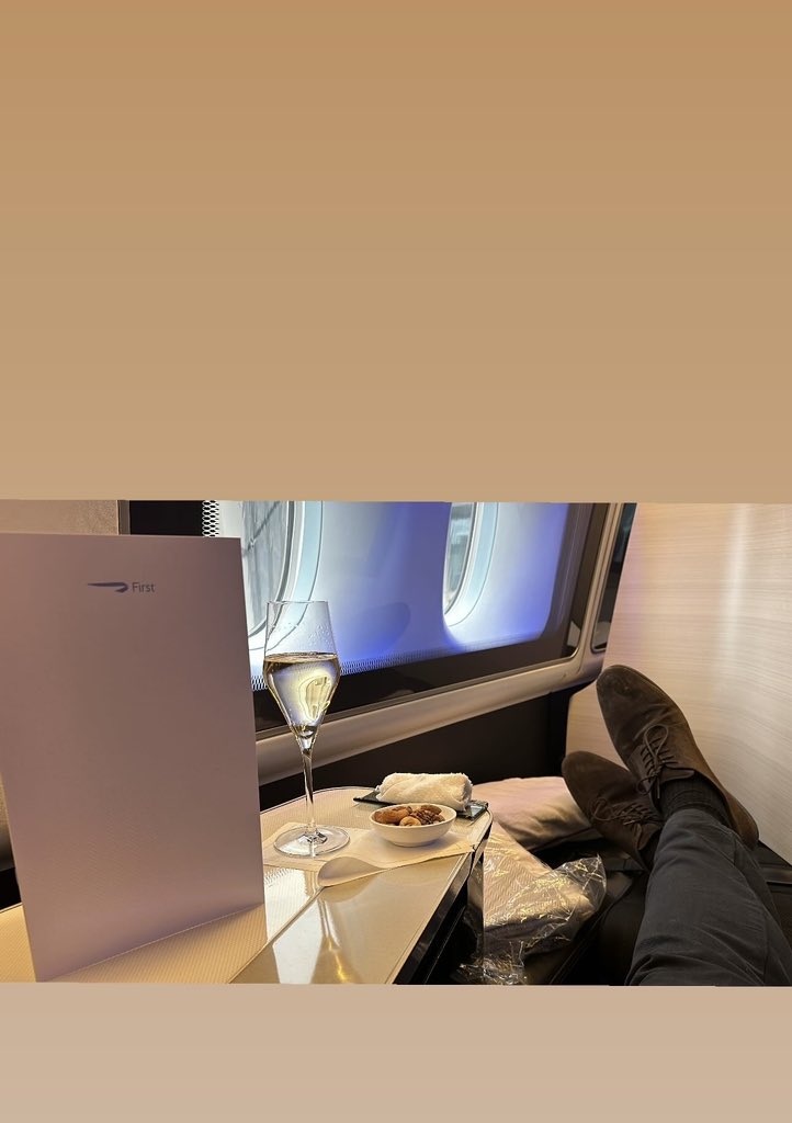 See you on the other side, - destination New York 🇺🇸🇺🇸🇺🇸

#firstclasstravel #workperks #BritishAirways #firstclass #champagne #travelgram #travelling #Boeing777 #lovinglife #livelife