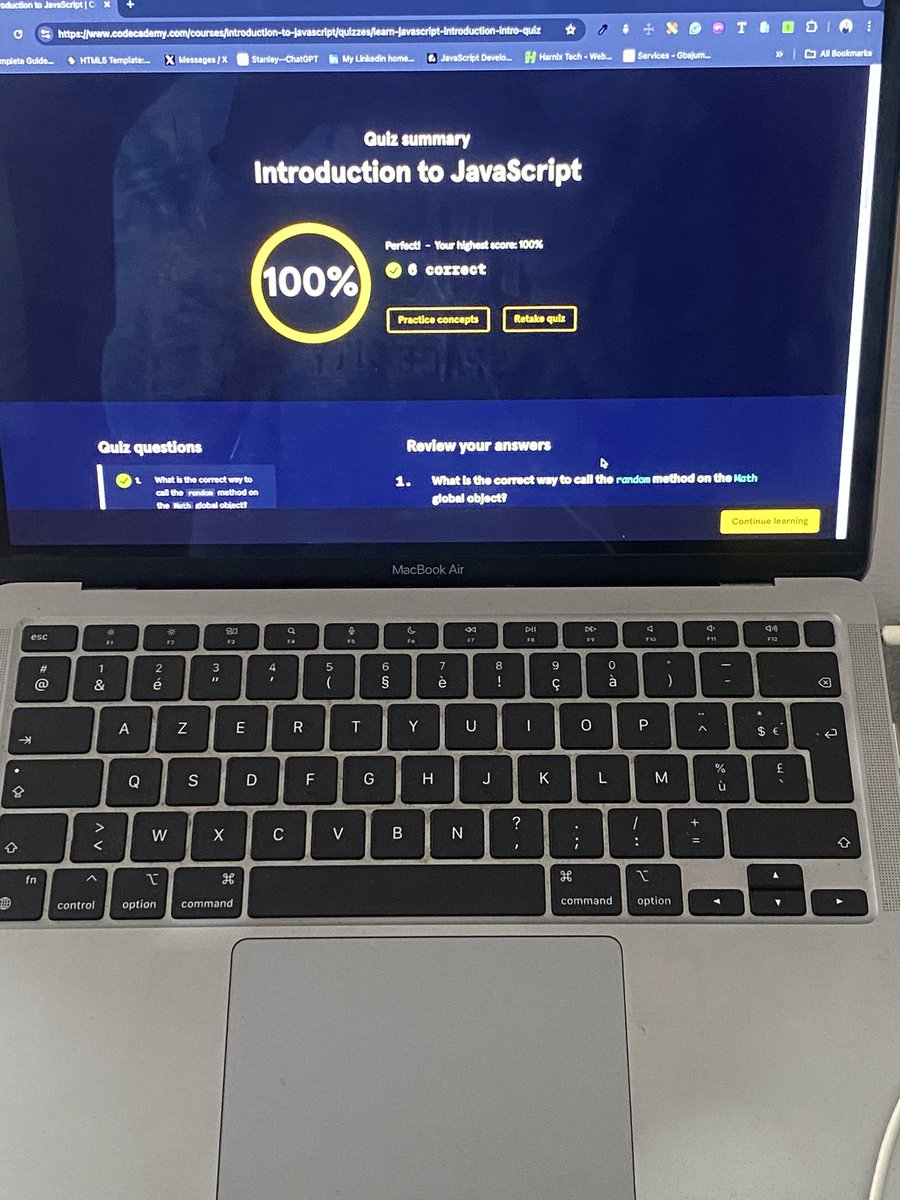 Stanley_24_'s tweet image. The first thing I understood in JavaScript is the commenting syntax 😆 😆

#javascript #codinginnigeria #20DaysofJSReact #20DAYSOFJSREACT #dev #softwaredev