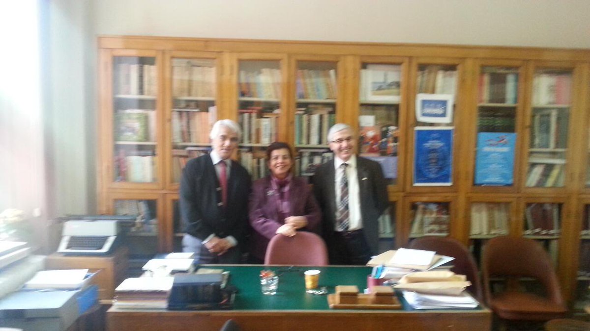 İki yıl olmuş, kıymetli ağabeyim Prof Dr Abdülkadir Donuk’un rahmetli olduğu.Kimsenin yeri dolmuyor, Kadir Ağabey ise unutulacak gibi değil. Rabbim cennetinde ağırlasın.