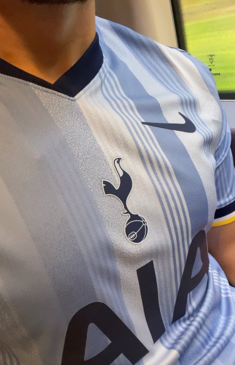 K24BJS's tweet photo. We need to make the Tottenham Stadium a fortress this year. 

Everyone better be singing and get behind the team! 

The singing was weak last year! We need to be imposing. Make teams fear coming here! 

No Moaning people!
#COYS #spurs #thfc @SpursOfficial https://t.co/NSekPWpi6q