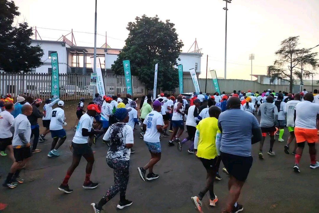 AmandaMbambo7's tweet photo. Msunduzi Mayor Mxolisi Mkhize participated in the annual Sandile Zuma charity run, running 19km and 5km races. The charity run will offer food parcels to more than 40 families in need. #MsunduziMunicipality #CharityRun https://t.co/T190oPBfXf