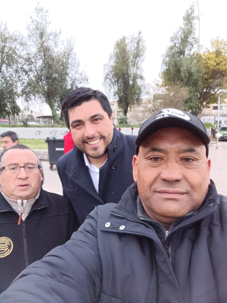 manuelbernales1's tweet photo. Seguimos fomentando una calidad de servicio con compromiso y transparencia https://t.co/ZJ7H3PVSHB