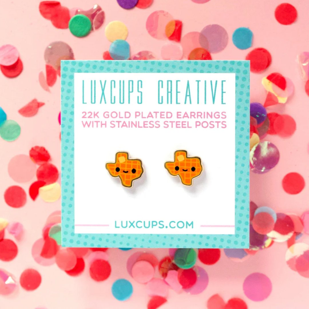luxcups's tweet photo. Celebrate National Waffle Day in style with our Texas Waffle earrings! Perfect for brunch or everyday wear. Just remember, they're not as tasty as they look! 🧇✨ #NationalWaffleDay #BreakfastFashion #WaffleEarrings #BrunchStyle #UniqueAccessories #FashionFun https://t.co/dlqCYB59ob